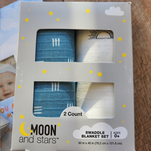 Baby - 4 Piece Gift Set - Picture 5 of 6